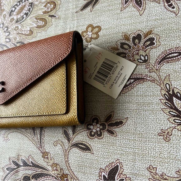 COACH Colorblock Crossgrain Leather Flap Snap Closure Wallet-V5/Flax Multi (NWT) - Picture 5 of 15